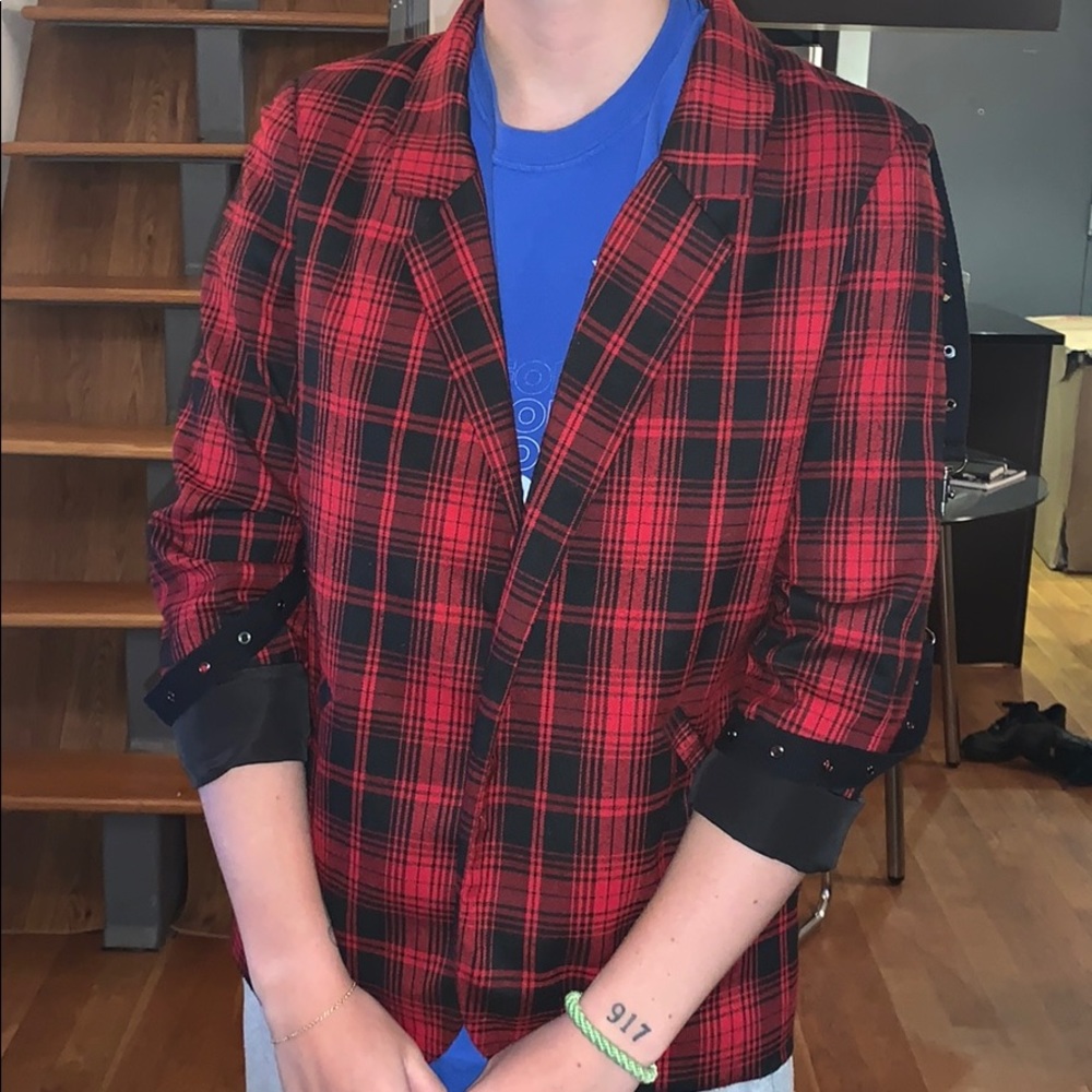 Plaid blazer with chains